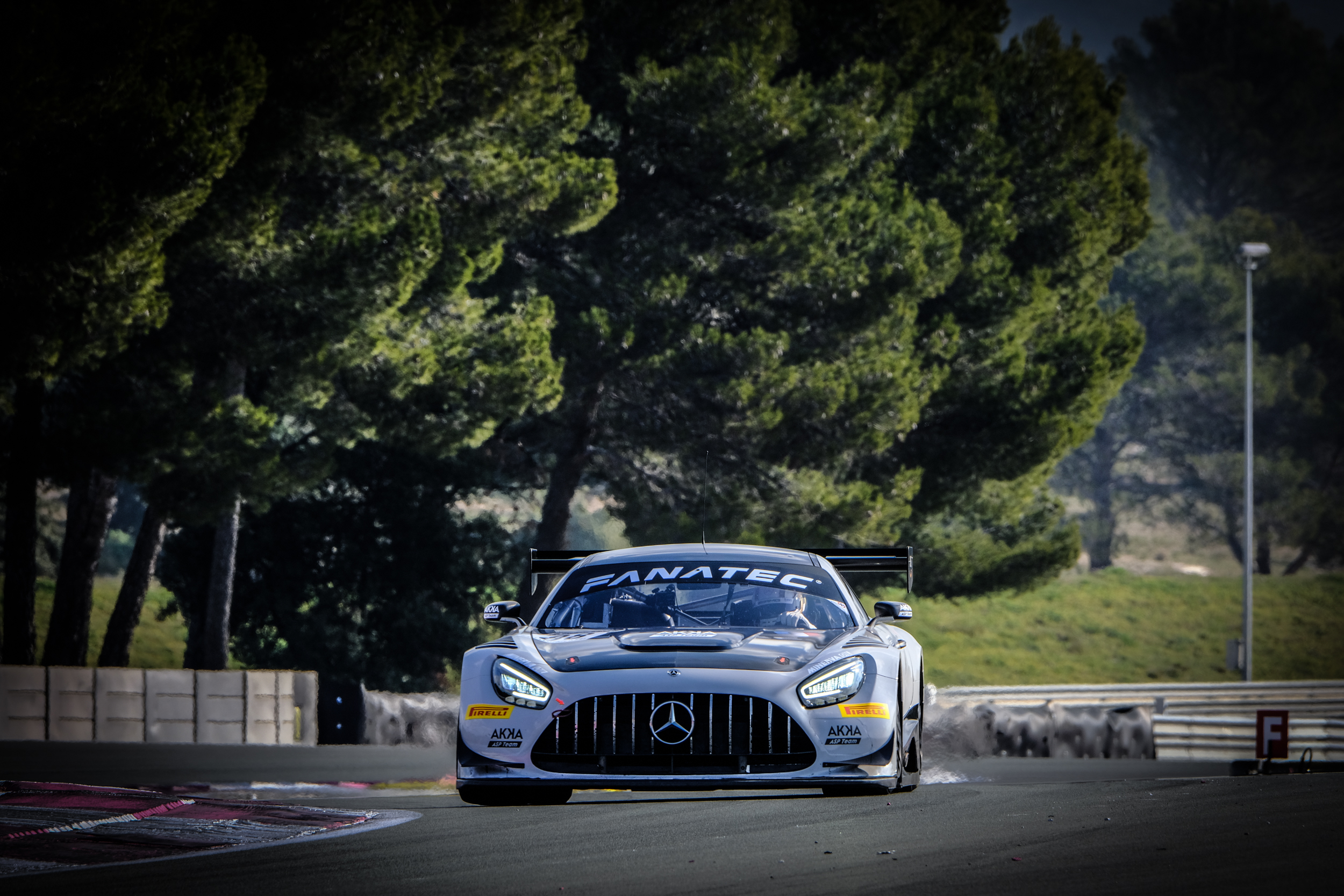 GTWC Europe, test day-1: Mercedes al top con AKKA ASP