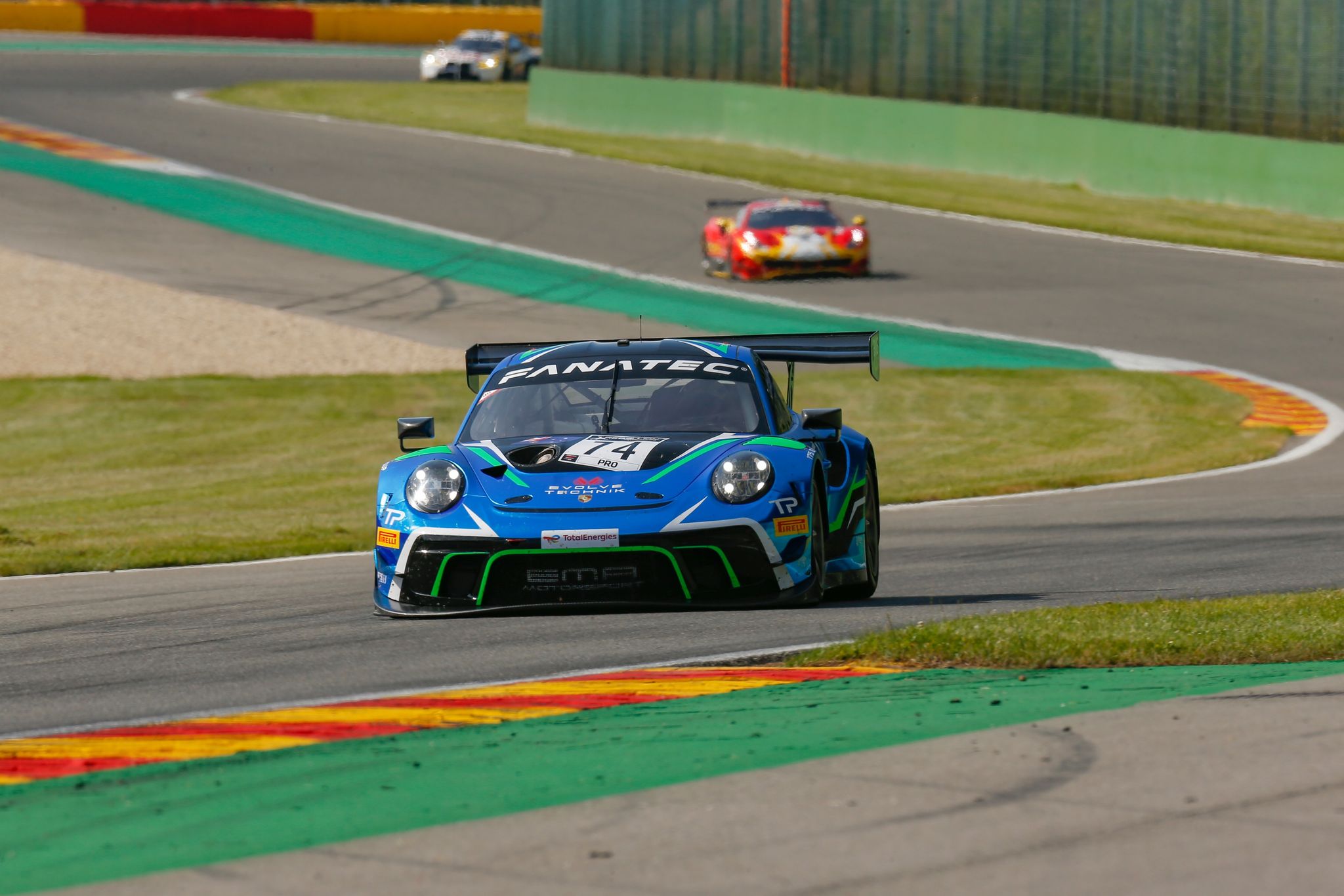 GTWC Europe, test Spa day-2: EMA Motorsport al top con Porsche