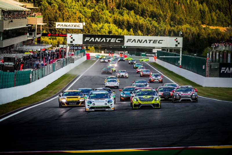 57 auto a Spa con il GT4 Europe