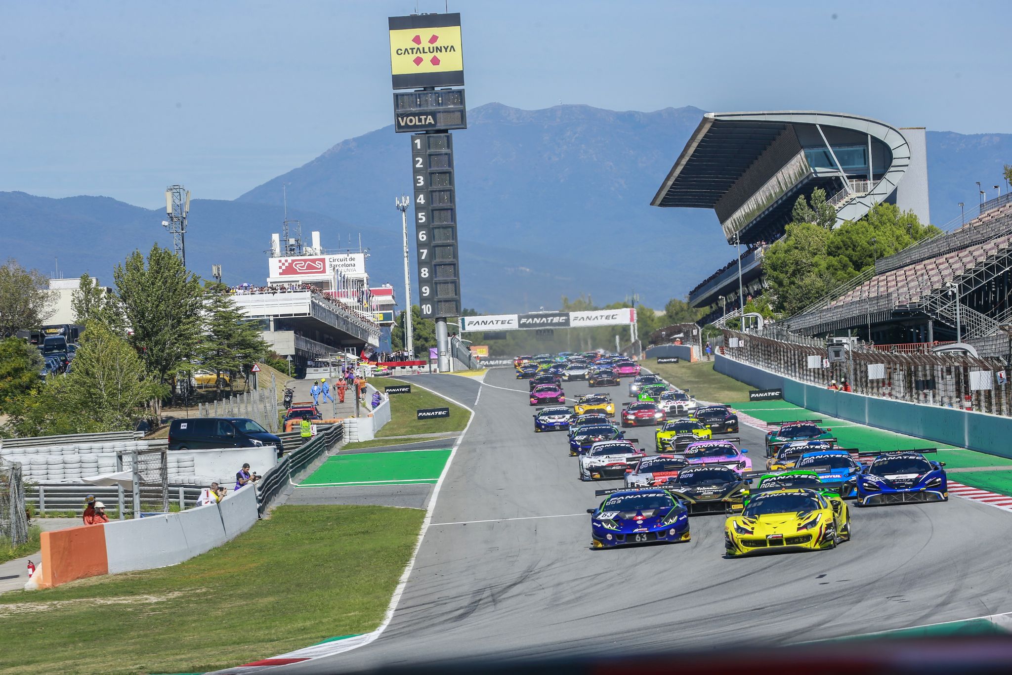 GTWC Europe, 54 auto in pista a Barcellona per la finale dell’Endurance Cup