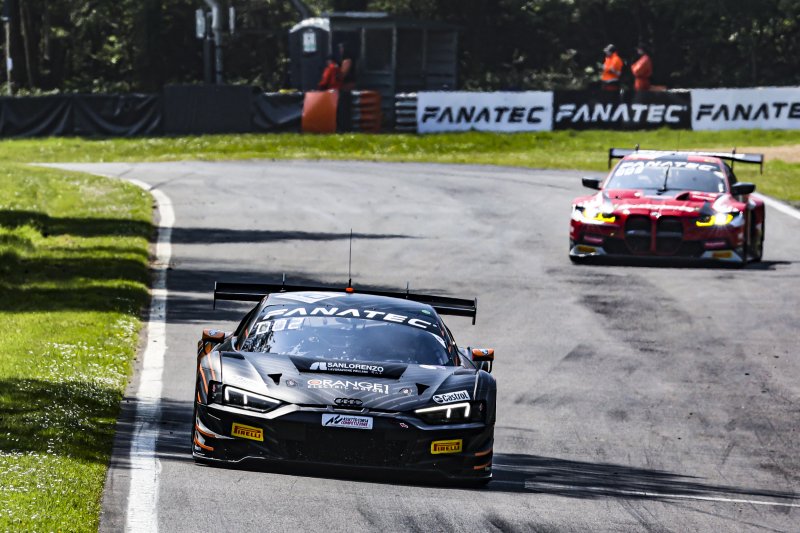 GTWC Europe, Brands Hatch race-2: Drudi/Feller vincono in rimonta davanti a Rossi/Martin