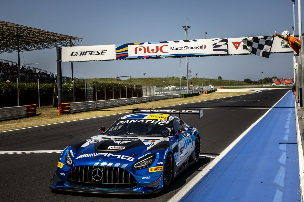 GTWC Europe, Misano race-1: Mercedes #88 domina con Boguslavskiy/Marciello