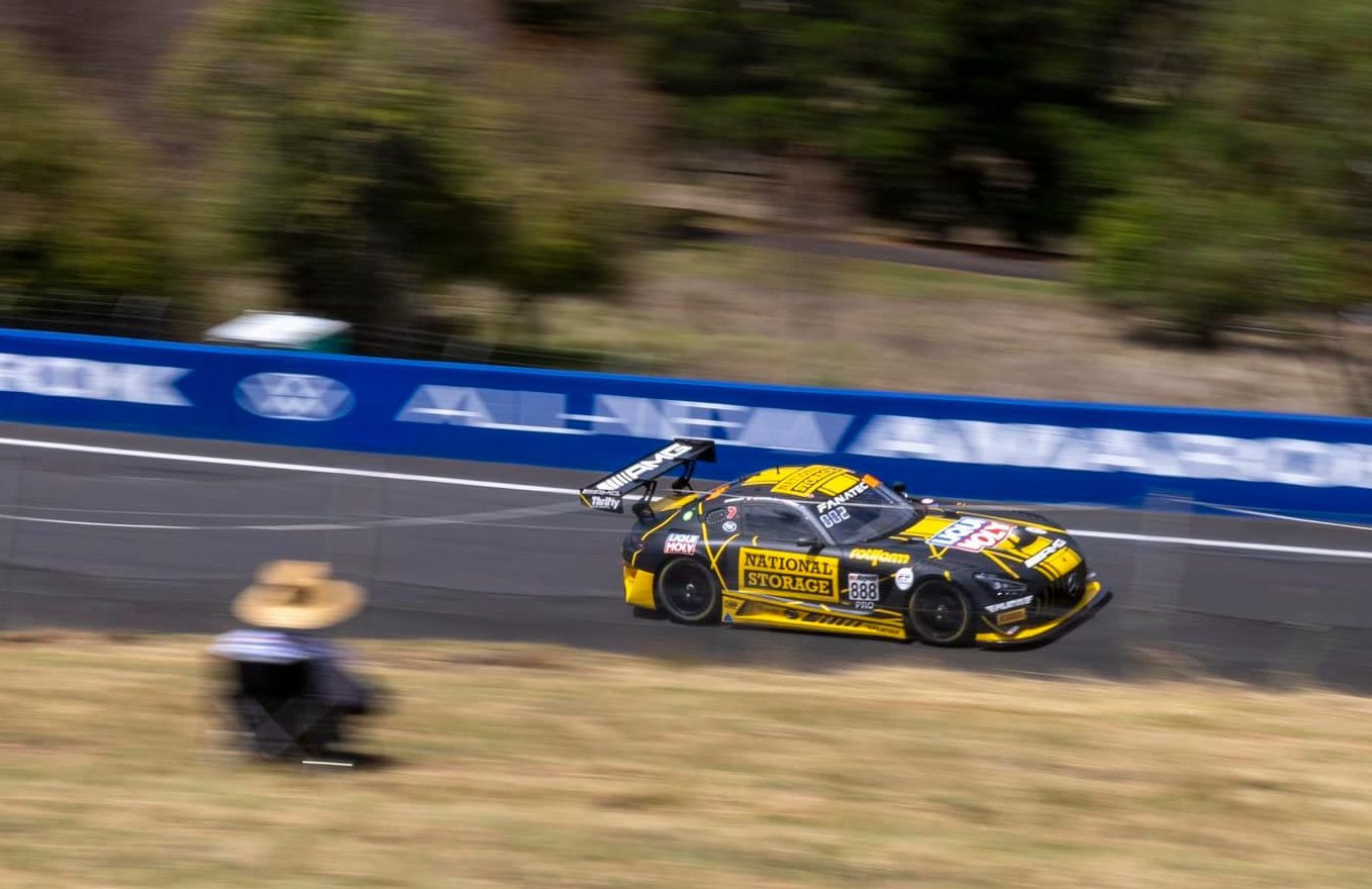 IGTC, 12h Bathurst qualifiche: Broc Feeney in pole provvisoria