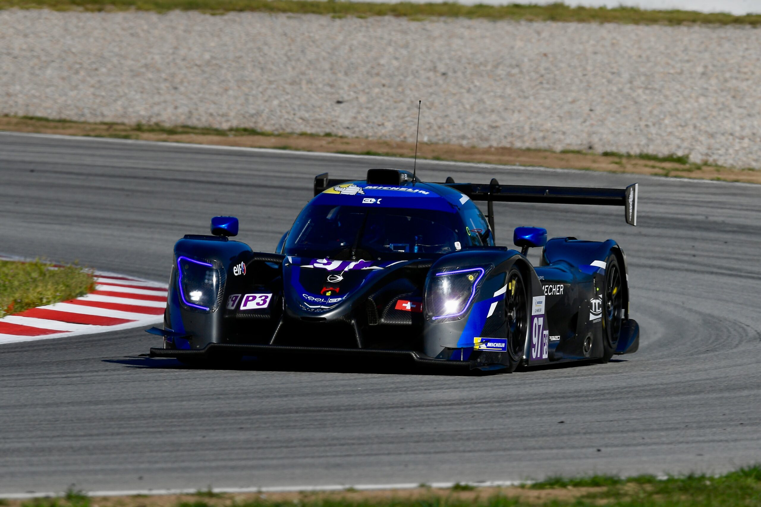 COOL Racing prova a restare in vetta alla classifica al Mugello