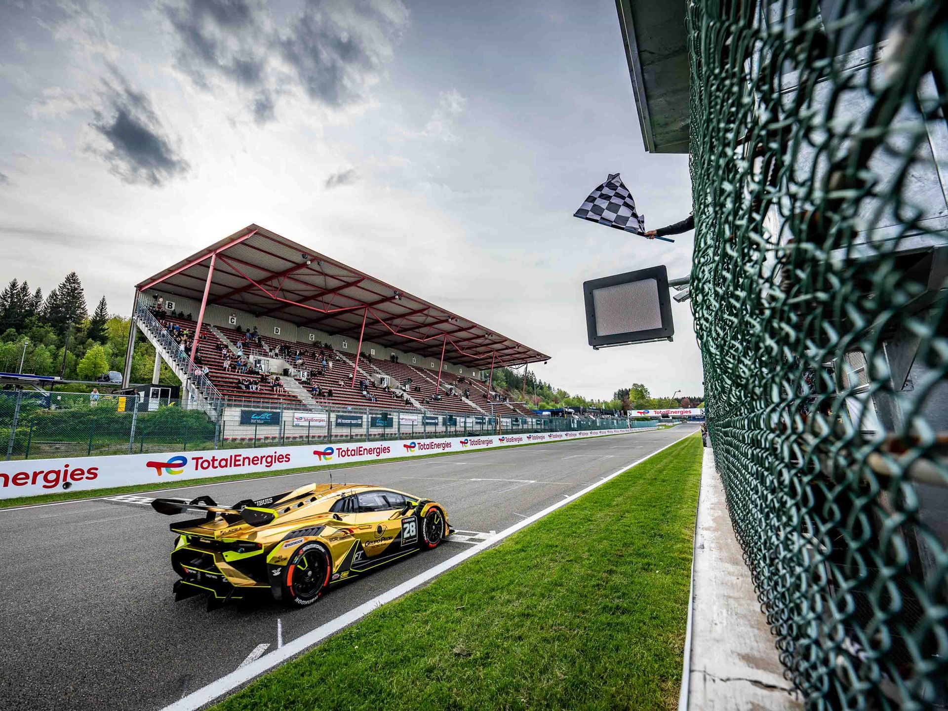 Lamborghini Super Trofeo Europe: Bonduel padrone in casa