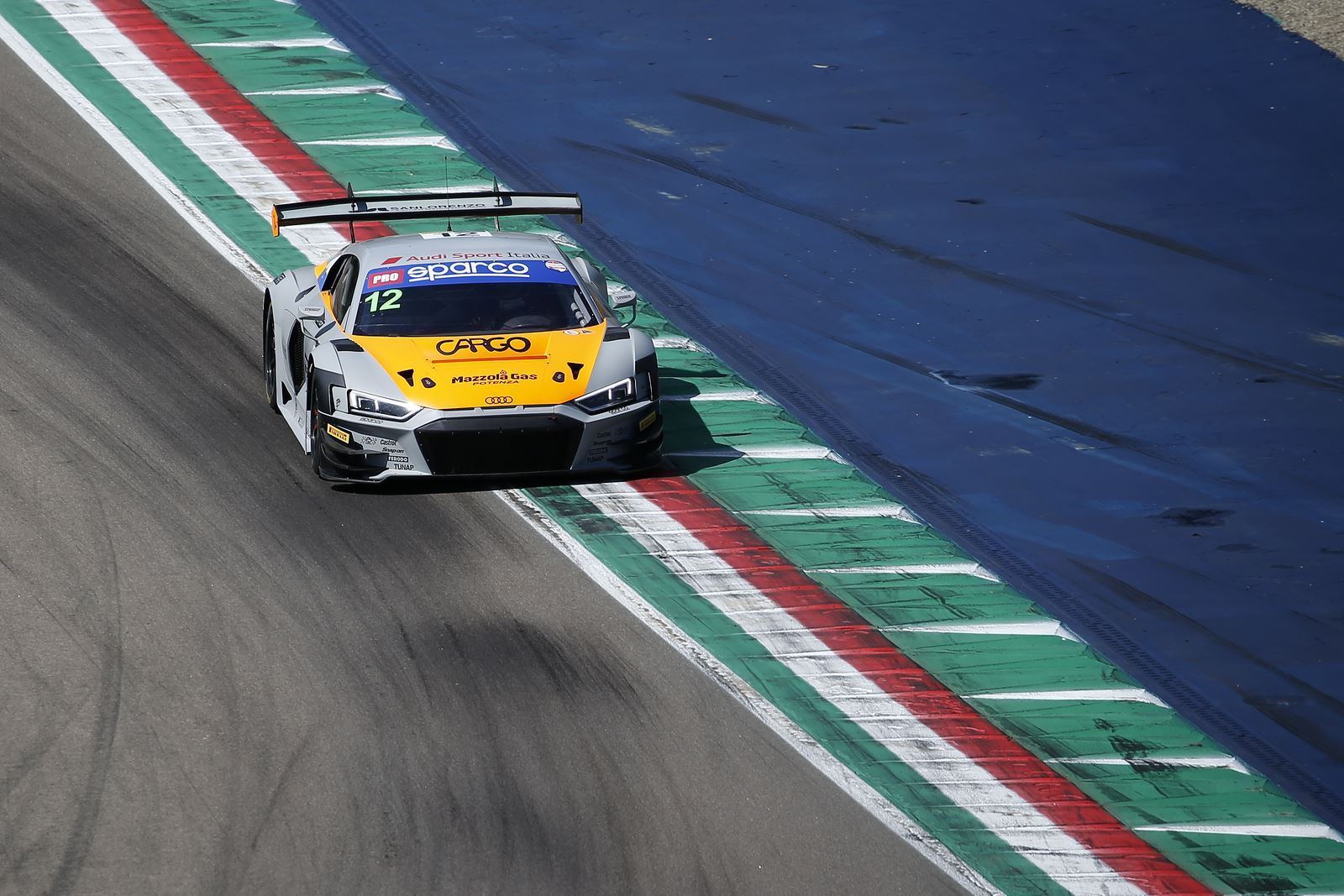 Imola, FP1: Audi inizia forte