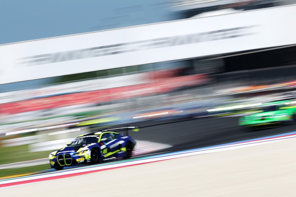 Misano race-1: doppietta WRT BMW, Rossi/Martin a segno