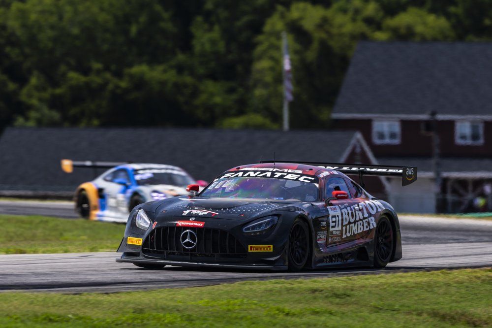 VIR, race-2: Ellis regala la vittoria a Regulator Racing