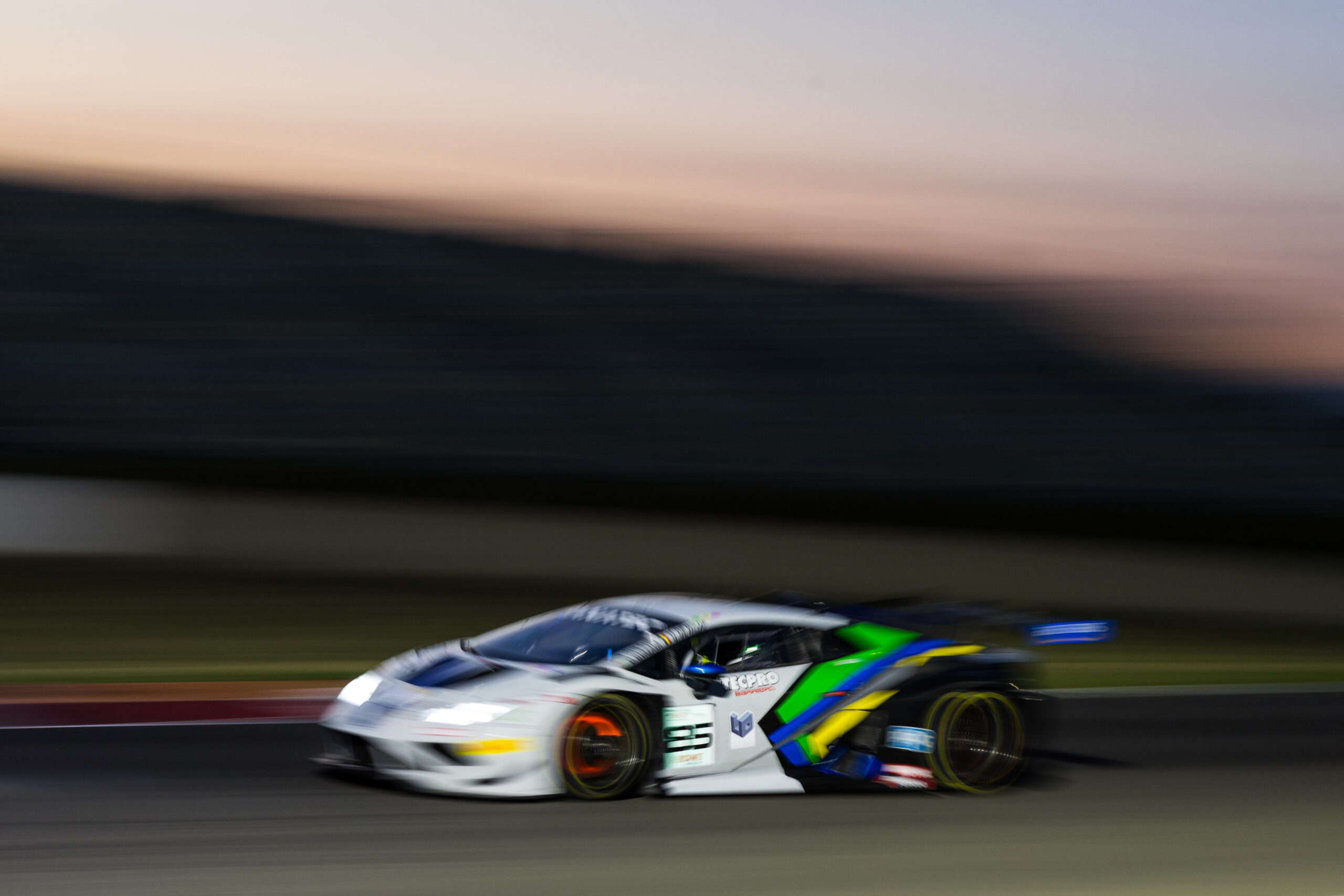 Magny-Cours, Pre-Qualifying: Ugo De Wilde porta in vetta Lamborghini