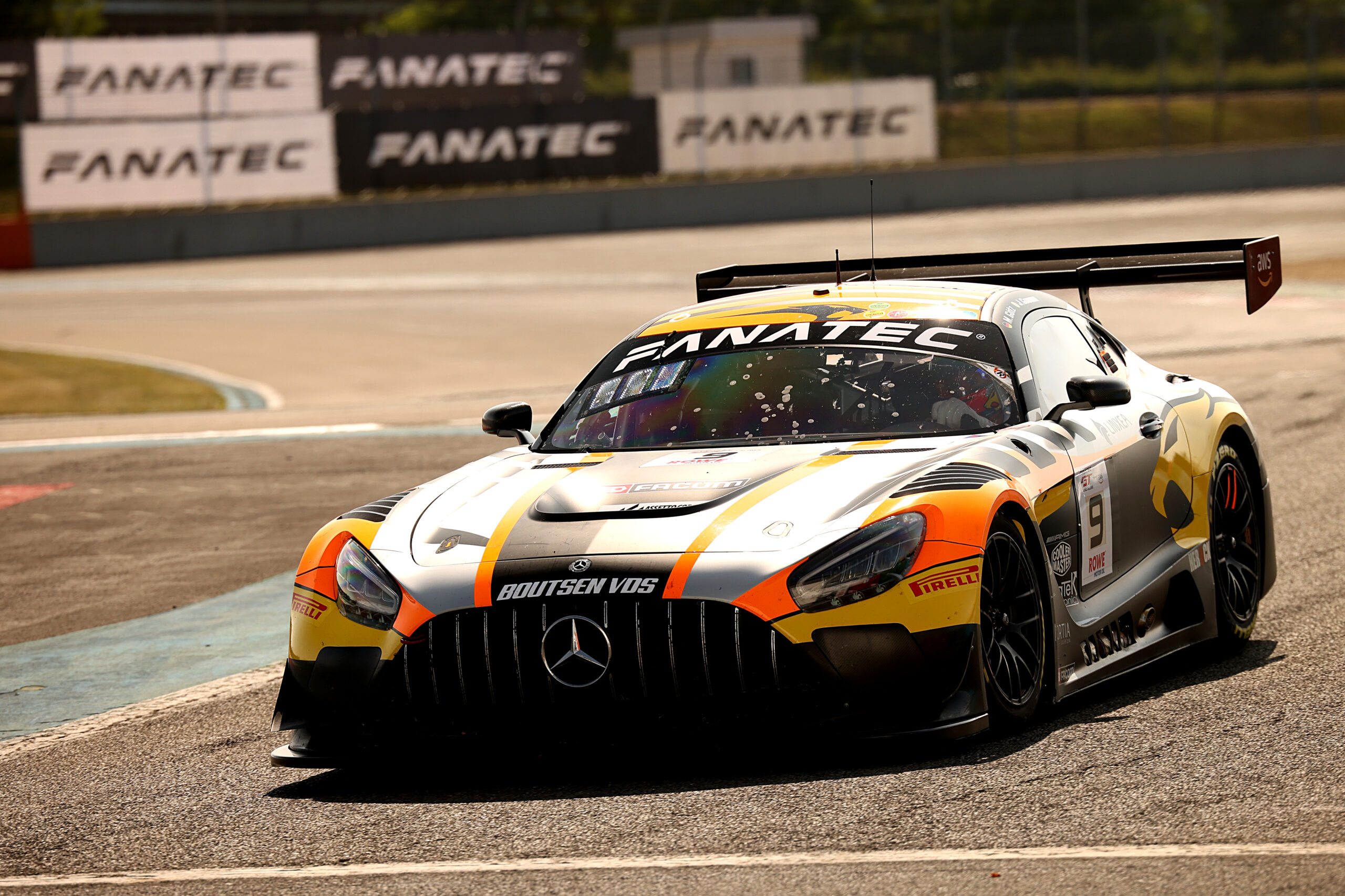 Magny-Cours, Q2: Gounon in pole con Boutsen VDS Mercedes #9