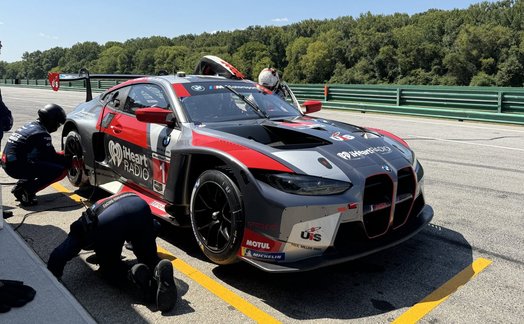 VIR, FP1: Paul Miller Racing BMW #1 ed Inception Racing McLaren #70 in vetta