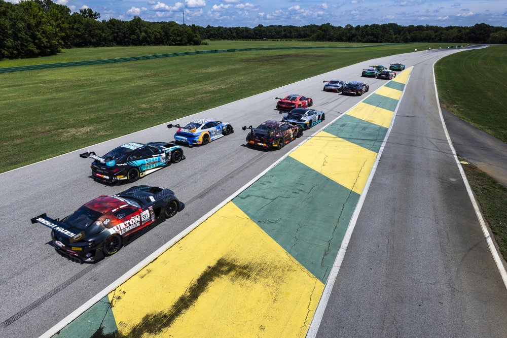 16 auto a Road America