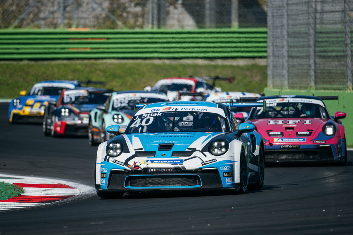 Vallelunga, race-2: Janne Stiak mette tutti in riga