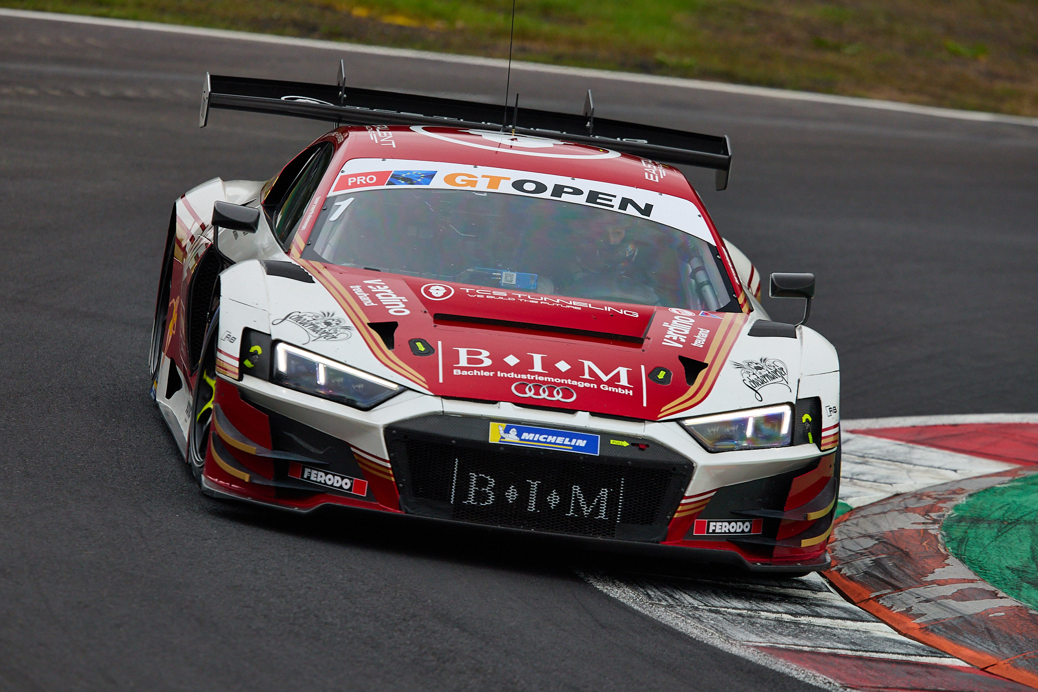 Monza: Eastalent Racing Audi campione con Reicher/Haase, McLaren con Greystone GT