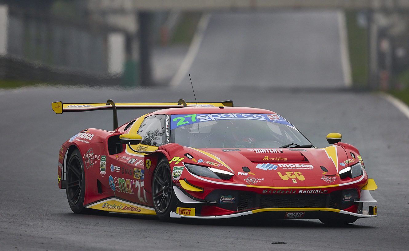 Monza, qualifiche: Ferrari in pole su Lamborghini