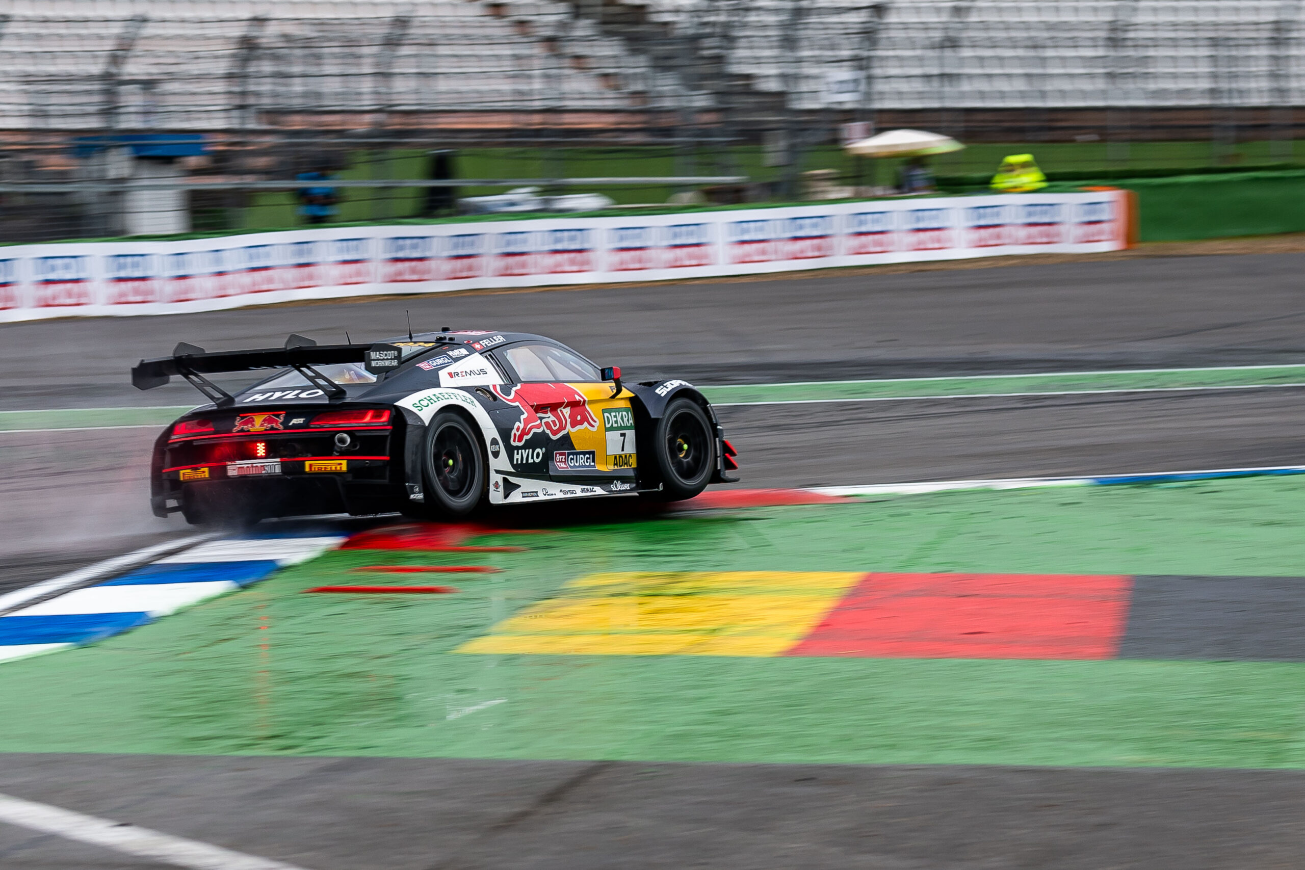 Hockenheim, Q1: K. van der Linde in pole, Bortolotti 7mo