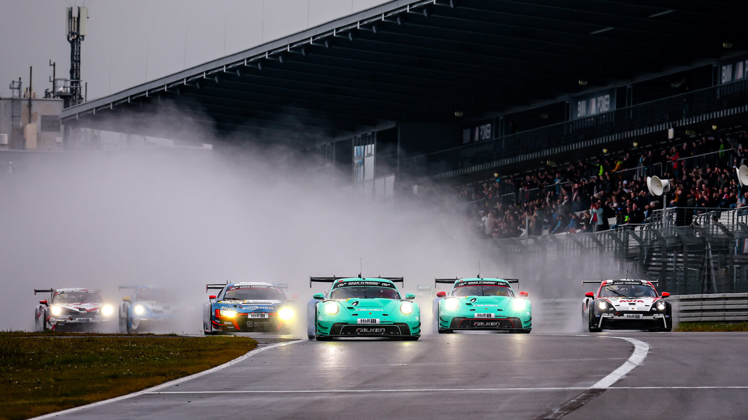 Round 5: Falken Porsche vince con facilità