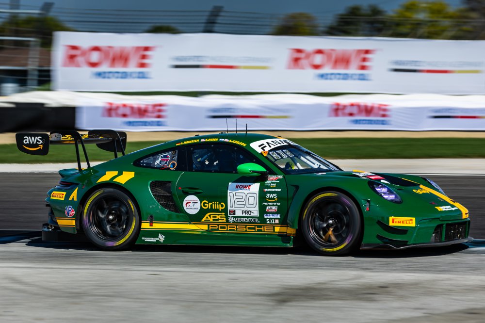 Wright Motorsport Porsche #120 firma il titolo PRO, Indy 8h da scordare per ST Racing