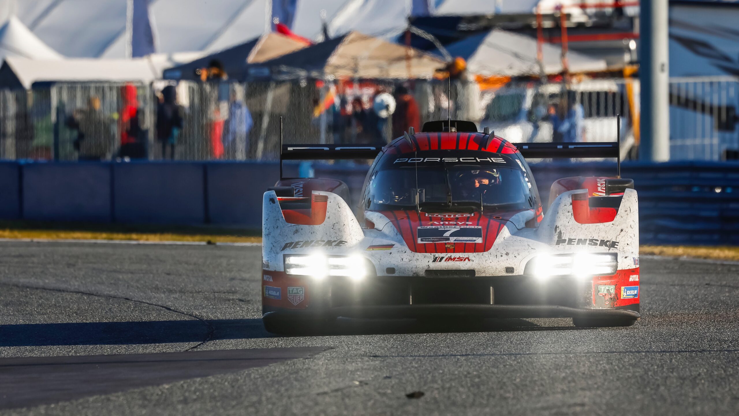 Rolex 24, 20ma volta Porsche! Ford vince in GT